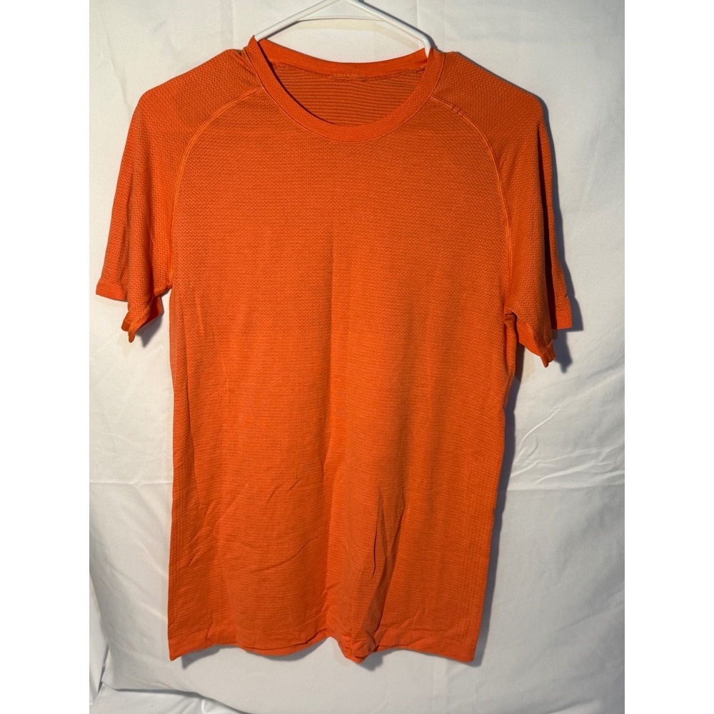 Lululemon Metal Vent Tech Short Sleeve Shirt Orange Mens Training Tee X-Small